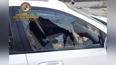 'Farg`onada bir kunda ko`chada turgan 4 ta mashinaning oynasi sindirilib, o`g`irlik sodir etildi'ning rasmi