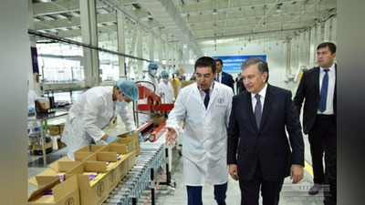 Изрображение 'ПРЕЗИДЕНТ ПОСЕТИЛ КОНДИТЕРСКУЮ ФАБРИКУ В ТАШКЕНТЕ'