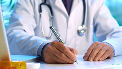 'Yangi ish boshlagan yosh shifokorlarga 1 million so`mgacha ustamalar beriladi'ning rasmi