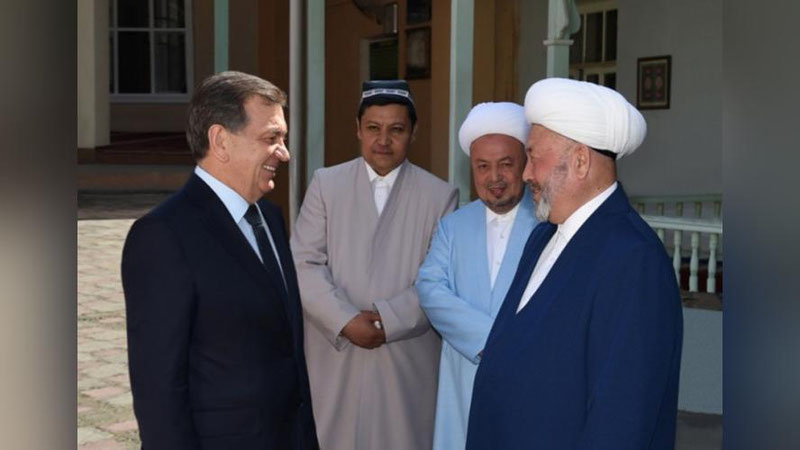 '​Prezident Shavkat Mirziyoev Imom Termiziy jome` masjidida bo`ldi 'ning rasmi