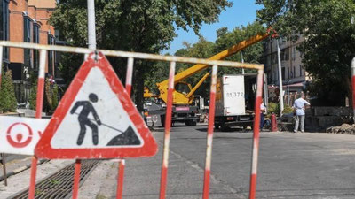 'Toshkentdagi serqatnov ko`chalardan biri qariyb bir oyga qisman yopib qo`yildi'ning rasmi