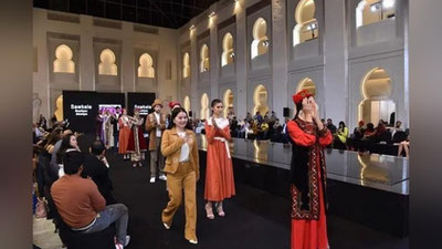 Изрображение 'Дизайнеры из Узбекистана приняли участие в Неделе моды в Дубае'