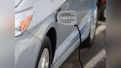 'Prezident qarori bilan elektromobil va gibrid avtomobillar 2030 yilgacha bojxona bojidan ozod etildi'ning rasmi