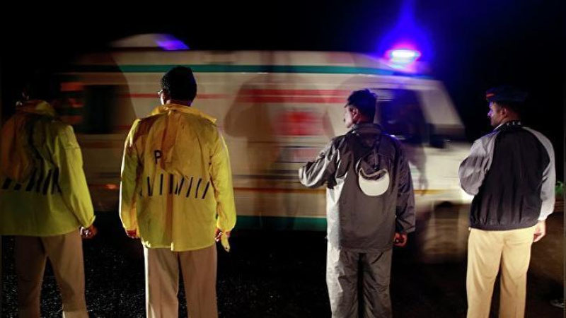 'Ҳиндистонда миналанган автомобиль портлаши оқибатида сиёсатчи ҳалок бўлди'ning rasmi