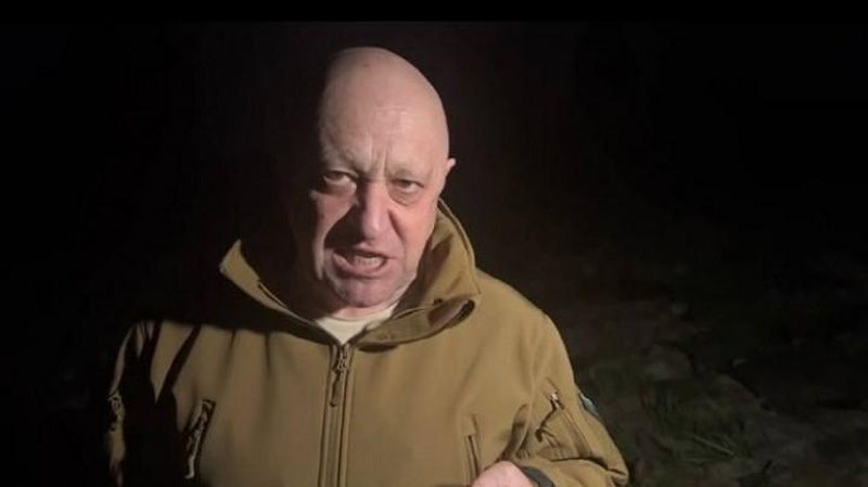 'Prigojin Rossiya harbiy rahbariyatini haqorat qilib video e`lon qildi (video)'ning rasmi