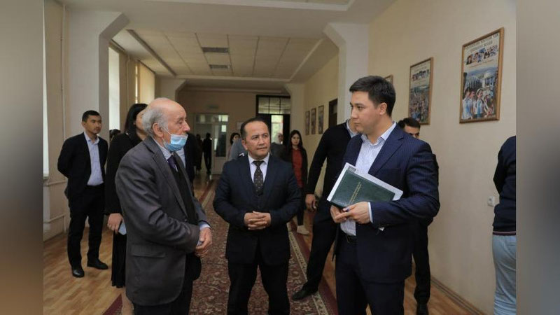 'Таниқли сўз устаси Валижон Шамшиев янги лавозимга тайинланди'ning rasmi