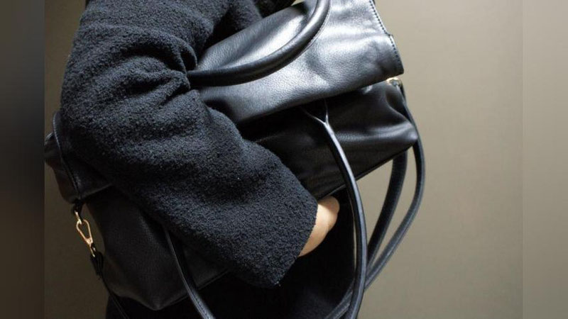 Изрображение 'В Ташкенте женщина, придя в гости к родственнице, незаконно "обогатилась" на $5,5 тыс'