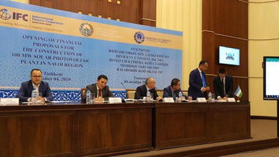 '​Navoiyda quvvati 100 MVt bo`lgan foto elektr stansiyani arablar quradi'ning rasmi