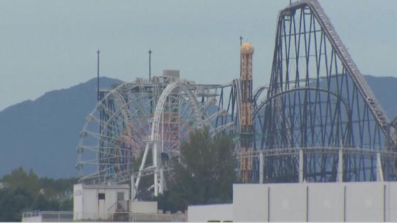 Изрображение 'Работу самой быстрой американской горки в мире приостановили из-за переломов у посетителей'