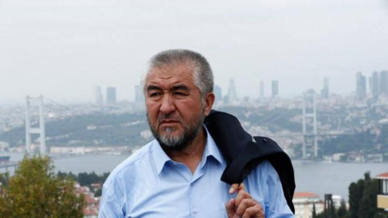 '​AEROPORTDA QO`LGA OLINGAN YoZUVChI NURULLO OTAXONOV QO`YIB YuBORILDI'ning rasmi