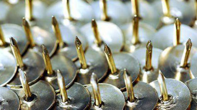 '​Omsklik qizcha tomog`iga tiqilgan tugmacha mix bilan ikki oy yurdi'ning rasmi