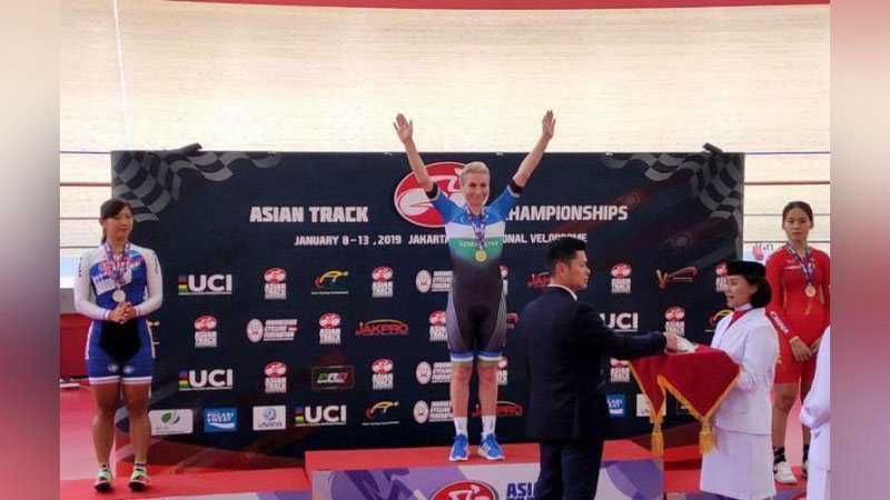 'Olga Zabelinskaya Osiyo chempionatining oltin medalini qo`lga kiritdi'ning rasmi