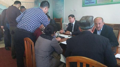 '​Xalq dardini tinglashdi'ning rasmi