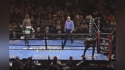 'Eng qisqa boks jangi bironta ham zarbasiz yakunlandi 'ning rasmi