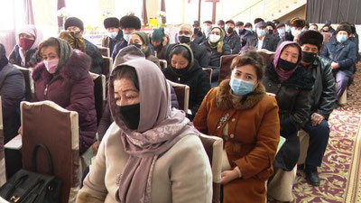 '"Mart oyida ketgan xotinining homilador bo`lgani alam qilgan, o`ldirilgan ikki bola esa ayolning jiyanlari ekan" Yakkabog`dagi vahshiylik qotilning oila a`zolari bilan muhokama qilindi'ning rasmi