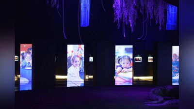 'Dunyoning o`nlab fotografidan yuzlab noyob suratlar: Toshkentda bolalar dunyosini o`zida jamlagan xalqaro fotoko`rgazma ochildi'ning rasmi