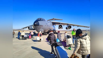 'Turkiyadagi Qirg`iziston fuqarolari Toshkentga evakuasiya qilindi'ning rasmi