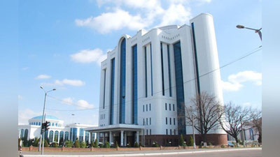 '“Malika” savdo majmuasi va boshqa davlat aktivlari xususiylashtirilishi navbatdagi bosqichga o`tdi'ning rasmi