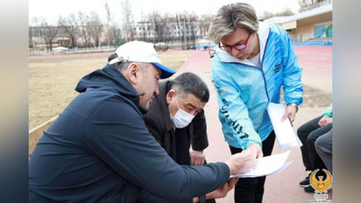 'Енгил атлетиеачиларнинг кўрсаткичлари даврлар оралиғида текшириб борилади'ning rasmi