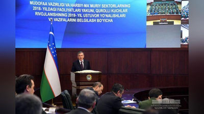 'Askarlar O`zbekiston tarixi va “Temur tuzuklari” fanidan sinov topshiradi'ning rasmi