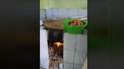 'Боғчада тушлик кечиккани учун мудира ва бир неча ходимлар ишдан бўшатилди (видео)'ning rasmi