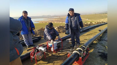 '“Ўзбекнефтгаз” Қашқадарёда барпо этган улкан боғга томчилатиб суғориш тизимини жорий этмоқда'ning rasmi