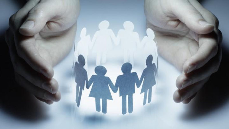 '"Hujjatda Nogironligi bo`lgan shaxslarning hayot kechirishi uchun qulaylik yaratish davlat tomonidan aholini manzilli ijtimoiy himoya qilishning asosiy yo`nalishi etib belgilangan"'ning rasmi