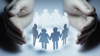 '"Hujjatda Nogironligi bo`lgan shaxslarning hayot kechirishi uchun qulaylik yaratish davlat tomonidan aholini manzilli ijtimoiy himoya qilishning asosiy yo`nalishi etib belgilangan"'ning rasmi