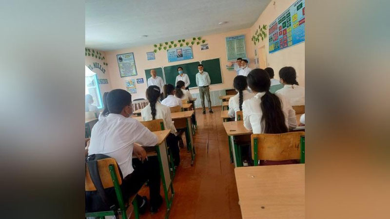 'Тошкент шаҳрида 69 та, Сурхондарёда 169 та, Қорақалпоғистонда 128 та, Сирдарёда 54 та, Фарғонада 162 та, Тошкент вилоятида 147 та мактабларда муҳит қониқарсиз деб топилди'ning rasmi