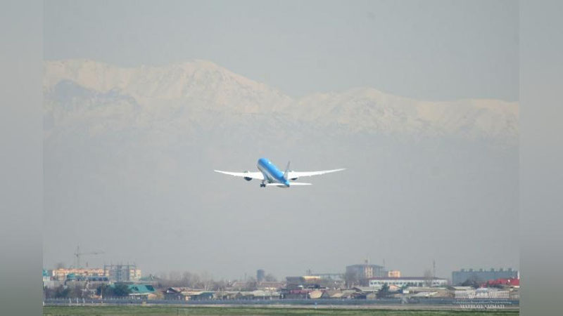 Изрображение 'Президент Узбекистана отбыл с государственным визитом в Пакистан'