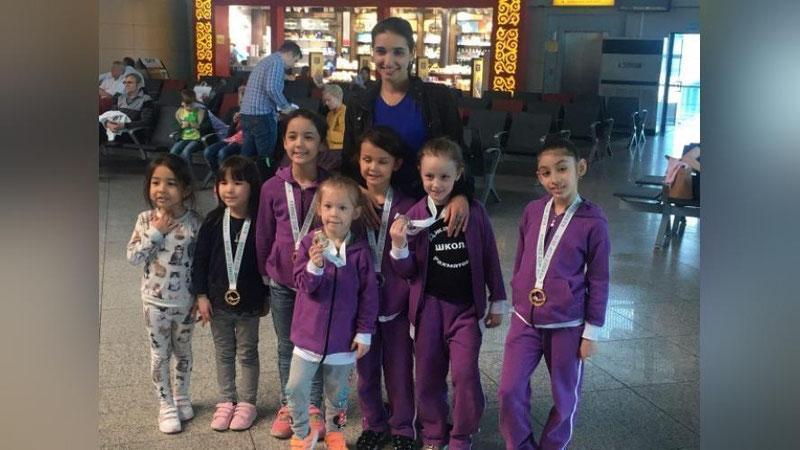 'Ёш гимнастикачиларимиз шоҳсупага кўтарилди'ning rasmi