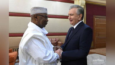 'Shavkat Mirziyoev Islom hamkorlik tashkiloti bosh kotibi Husayn Ibrohim Toha bilan uchrashdi'ning rasmi