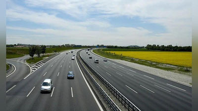 'Транспортдан фойдаланишда хавфсизлик қоидаларини бузганлик учун жавобгарлик кучайтирилади'ning rasmi