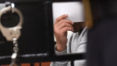 'Namanganda sudga ta`sir o`tkazishga uringan va jabrlanuvchilardan 500 AQSh dollari talab qilgan blogerga nisbatan jinoyat ishi qo`zg`atildi'ning rasmi