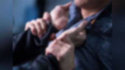 Изрображение 'В Ургенче двух пьяных посетителей кафе пришлось усмирять электрошокером'