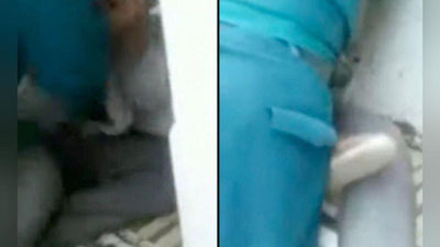 'Soqolli yigitni kuch bilan IIBga olib borgan xodimning lavozimi pasaytirildi'ning rasmi