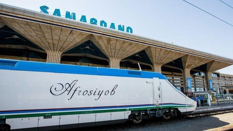 'Samarqand — Toshkent — Samarqand yo`nalishida qo`shimcha yo`lovchi poezdlar harakati yo`lga qo`yildi'ning rasmi