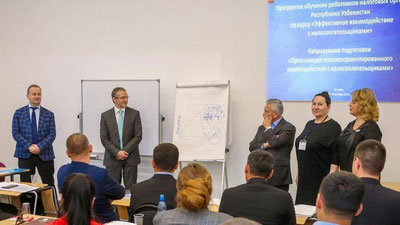 Изрображение 'Работники ГНК Узбекистана учатся в Москве взаимодействовать с клиентами'