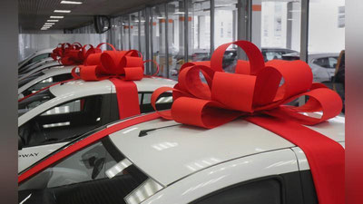 'ССВ коронавирусга қарши эмланган фуқаролар ўртасида ўтказиладиган ютуқли ўйин қамровини кенгайтирди'ning rasmi