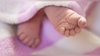 '​SAN`ATKORLAR OILASIDA YaNA BIR ChAQALOQ DUNYoGA KELDI'ning rasmi