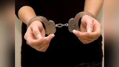 'ЎЗБЕК ҚИЗЛАРИНИ ФОҲИШАЛИККА УНДАГАН АЁЛ ТАИЛАНДДА ҚЎЛГА ОЛИНДИ'ning rasmi