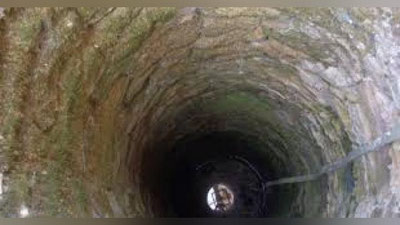 'Besh yoshli bolakay quduq tubida to`qqiz soat qolib ketdi'ning rasmi