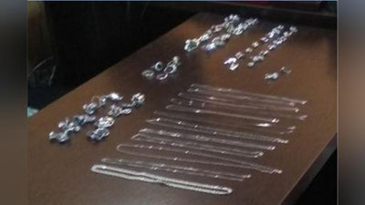 'Qonunbuzar 306 grammdan ortiq zargarlik buyumlarini yashirib olgani ma`lum bo`ldi'ning rasmi