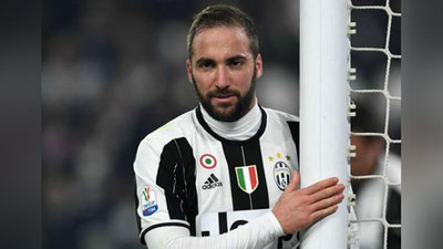 '“Абадий омадсиз” футболчи ўз анъанасига содиқ қолди'ning rasmi