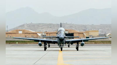 Изрображение 'СМИ: Талибы ведут переговоры с Узбекистаном и Таджикистаном о возврате авиатехники'