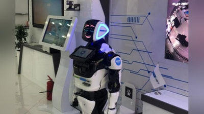 Изрображение 'В Ташкенте появился первый робот-охранник российского производства'