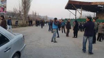 'Qirg`izistonlik fuqaro Tojiston bilan chegarada qattiq yaralandi (Video) 'ning rasmi