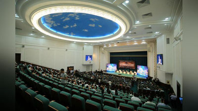 'Georgiy Xachiev: "Varshavada O`zbekiston tarixiga oid 300 ta fotosurat saqlanmoqda"'ning rasmi