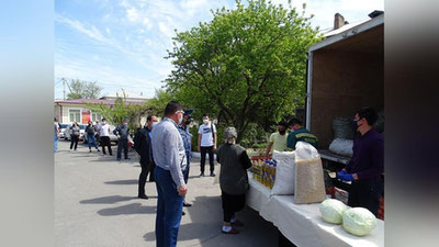 Изрображение 'ГУВД столицы организовывает выездные продовольственные ярмарки (фото)'