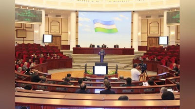 'Deputatlar "Davlat qarzi to`g`risida"gi yangi qonun loyihasini ko`rib chiqishdi'ning rasmi